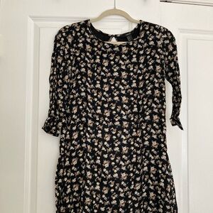 Forever 21 Black Floral block Dress size small